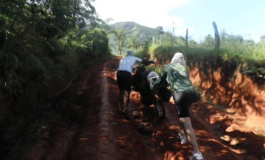 Uma "forcinha" bem vinda na Serra da Luminosa na divisa de SP/MG