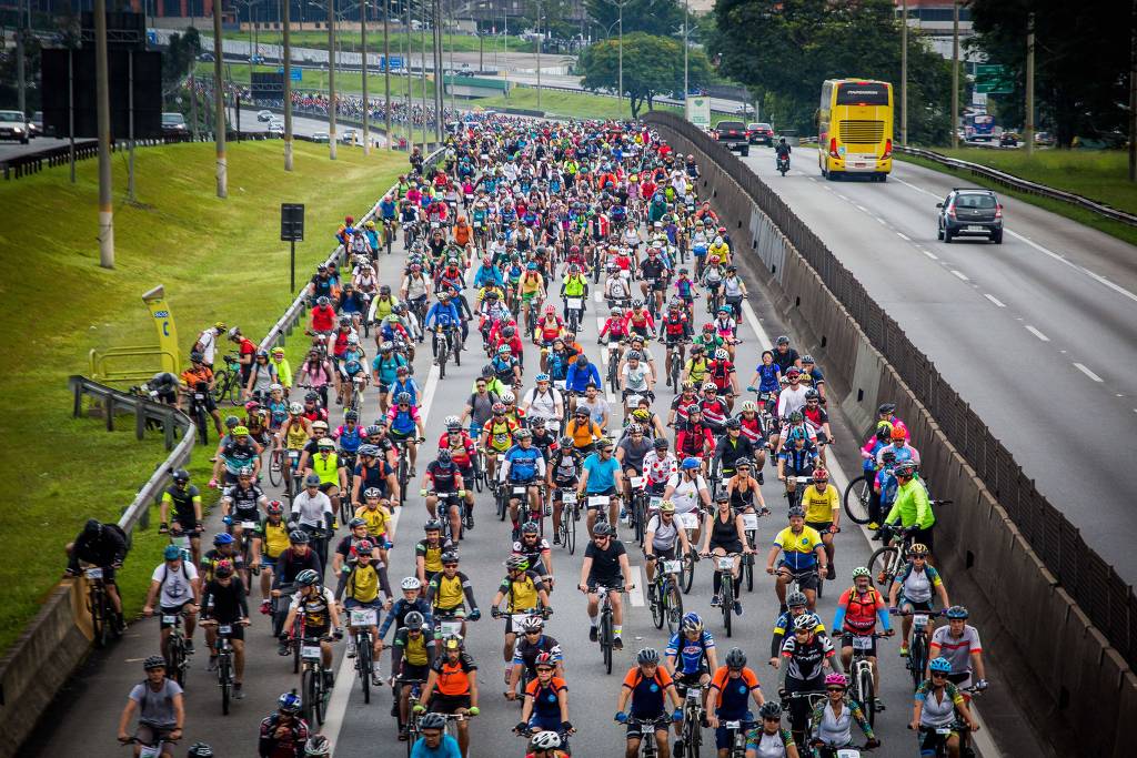 pedal anchieta 2019 milhares de ciclistas tomaram a rodovia anchieta em 02-12-2018